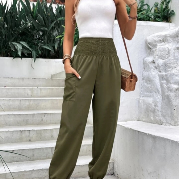 SHEIN Pants - Shein Military Green Shirred Joggers sz 6 NWT